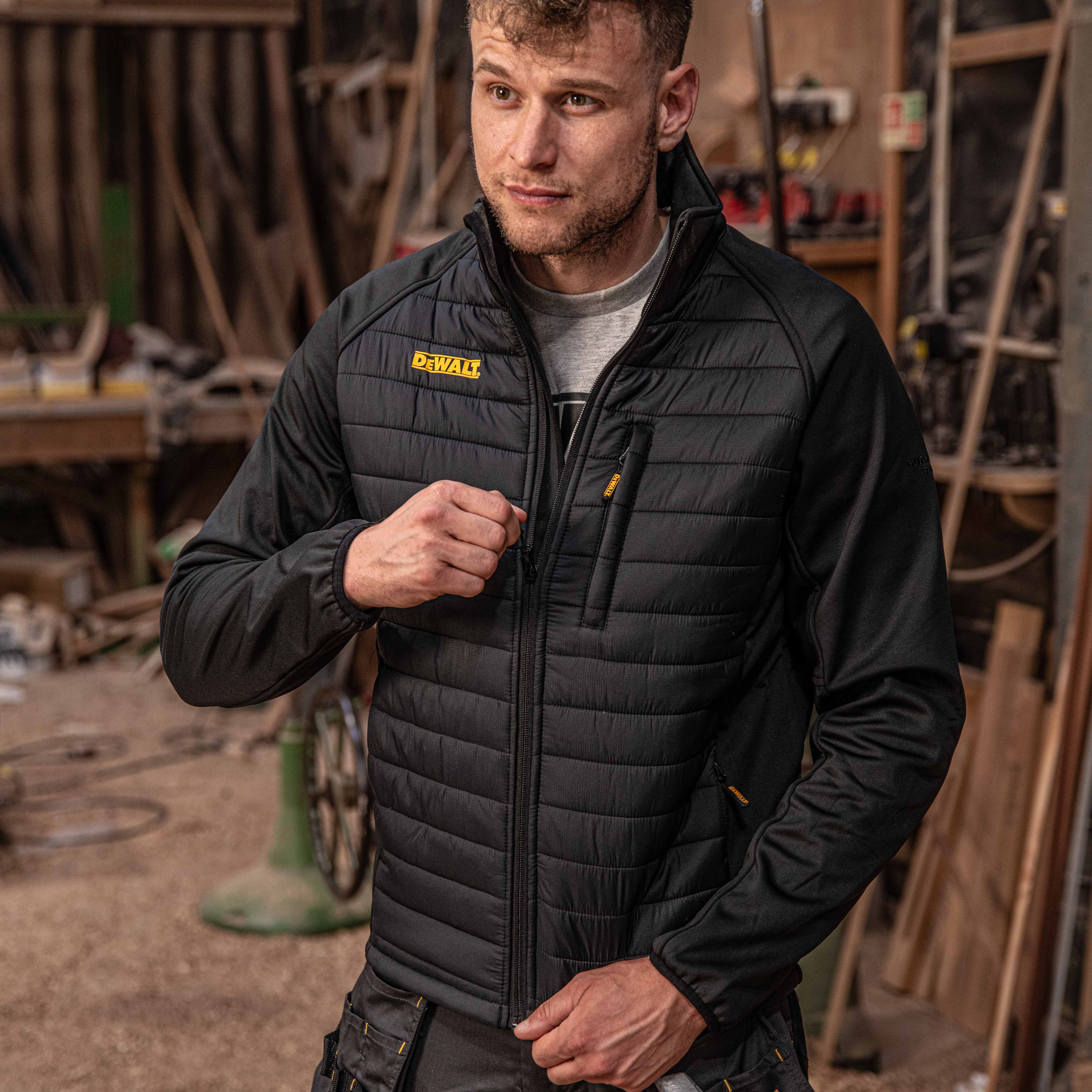 DEWALT Hybrid Men's Water Resistant Jacket - Image 5