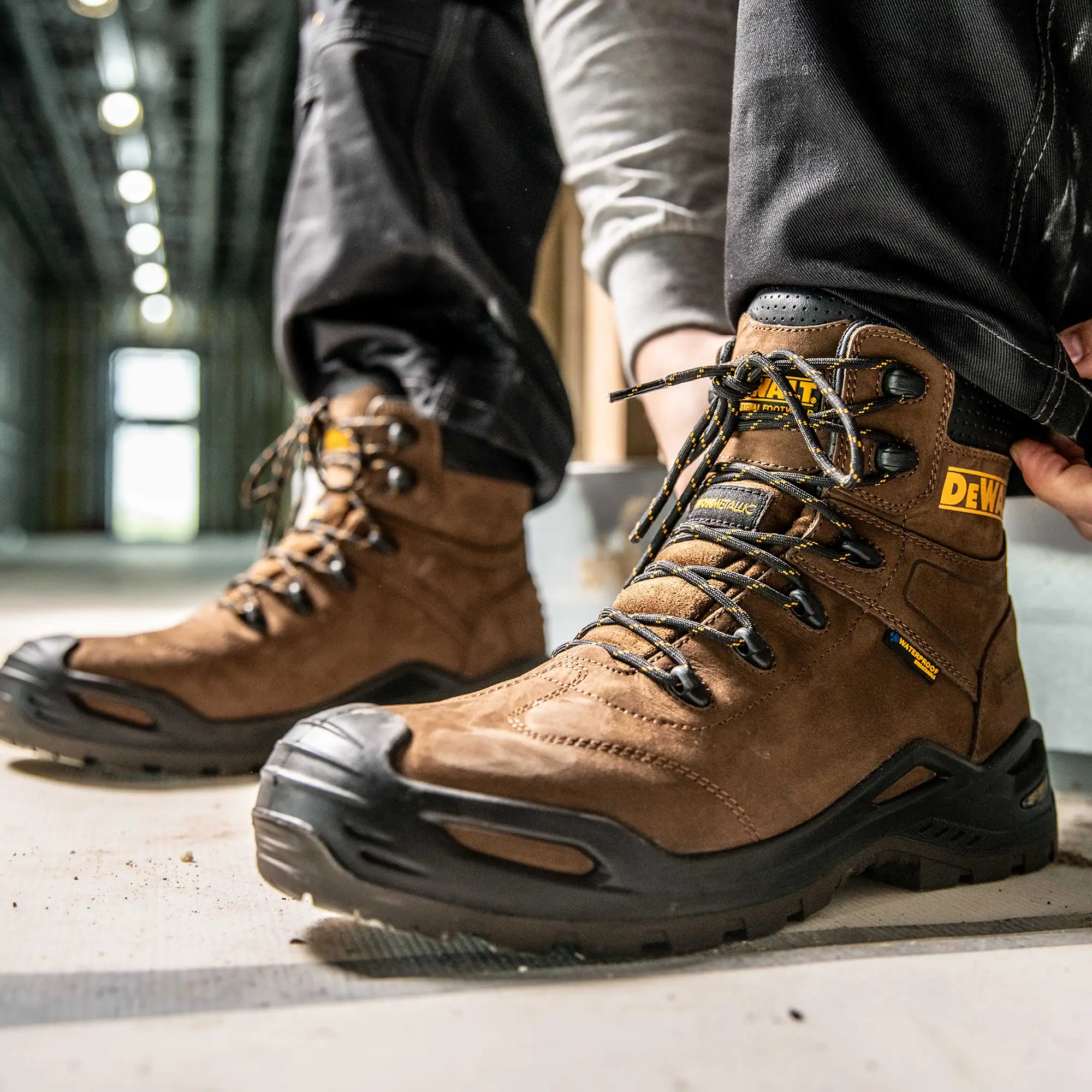 DEWALT Scarsdale Men's Waterproof, Non-Metallic, Nubuck Leather, Composite Safety Toe Work Boot - Image 6